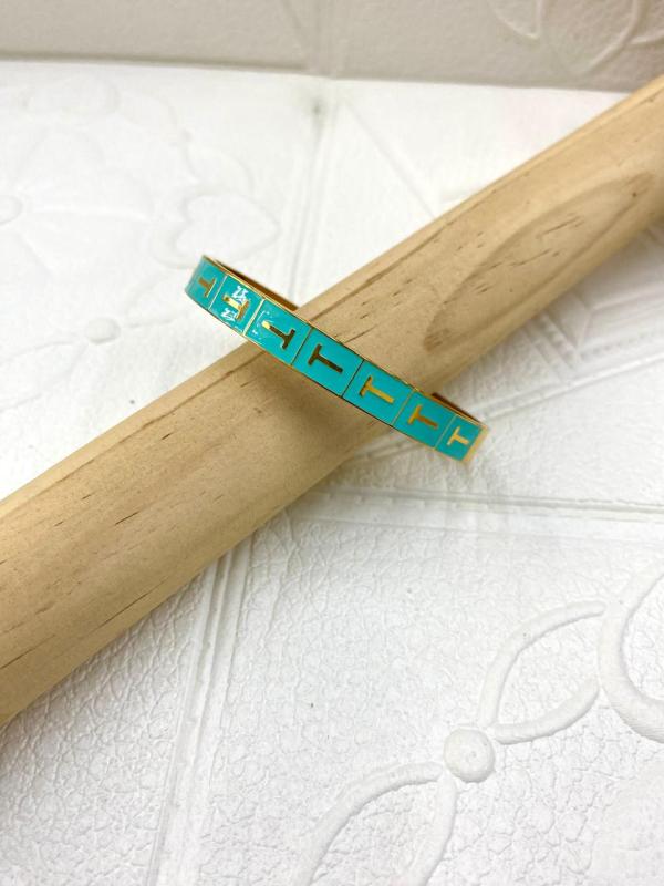 PULSERA DORADA DE DE ACERO RIGIDA TIFFANY & CO DISE&Ntilde;O VERDE MENTA