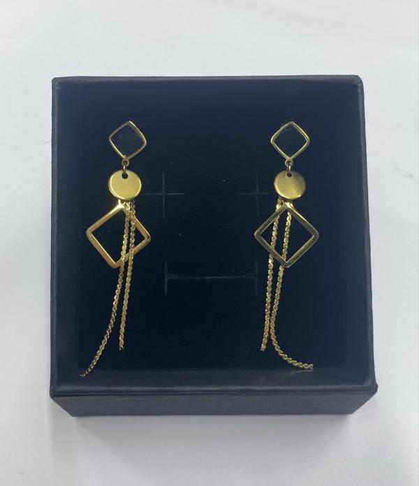 ARETES DORADOS MODELO T000712391