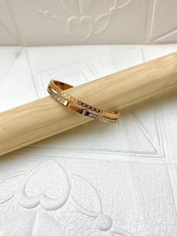 PULSERA DE ACERO RIGIDA GUCCI DISE&Ntilde;O PIEDRAS DOBLE ORO ROSA