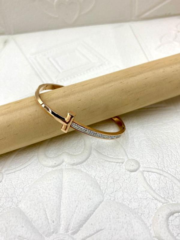 PULSERA DE ACERO RIGIDA TIFFANY & CO DISE&Ntilde;O PIEDRAS ORO ROSA