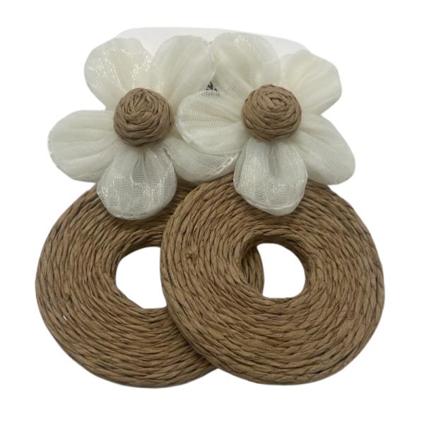 ARETES DE PLAYA DISE&Ntilde;O  FLORES BEIGE