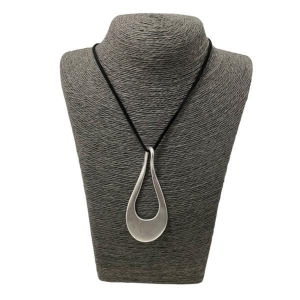 COLLAR BOHEMIO GEOMETRICO PLATEADO