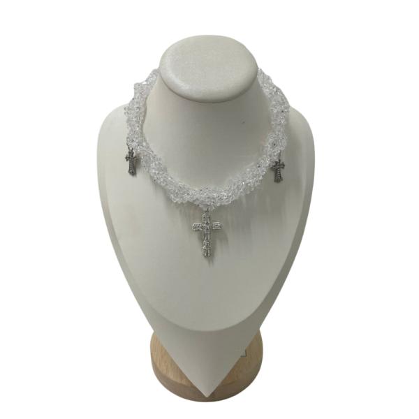 COLLAR GRUNGE ABALORIOS TRANSPARENTES DIJE CRUZ PLATEADO