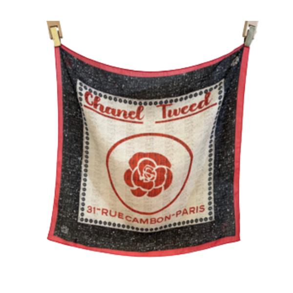 BANDANA CON ESTAMPADO MARCA CHANEL